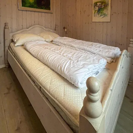 3 Bedroom Gorgeous In Nykobing Sj Hébergement de vacances Haslev